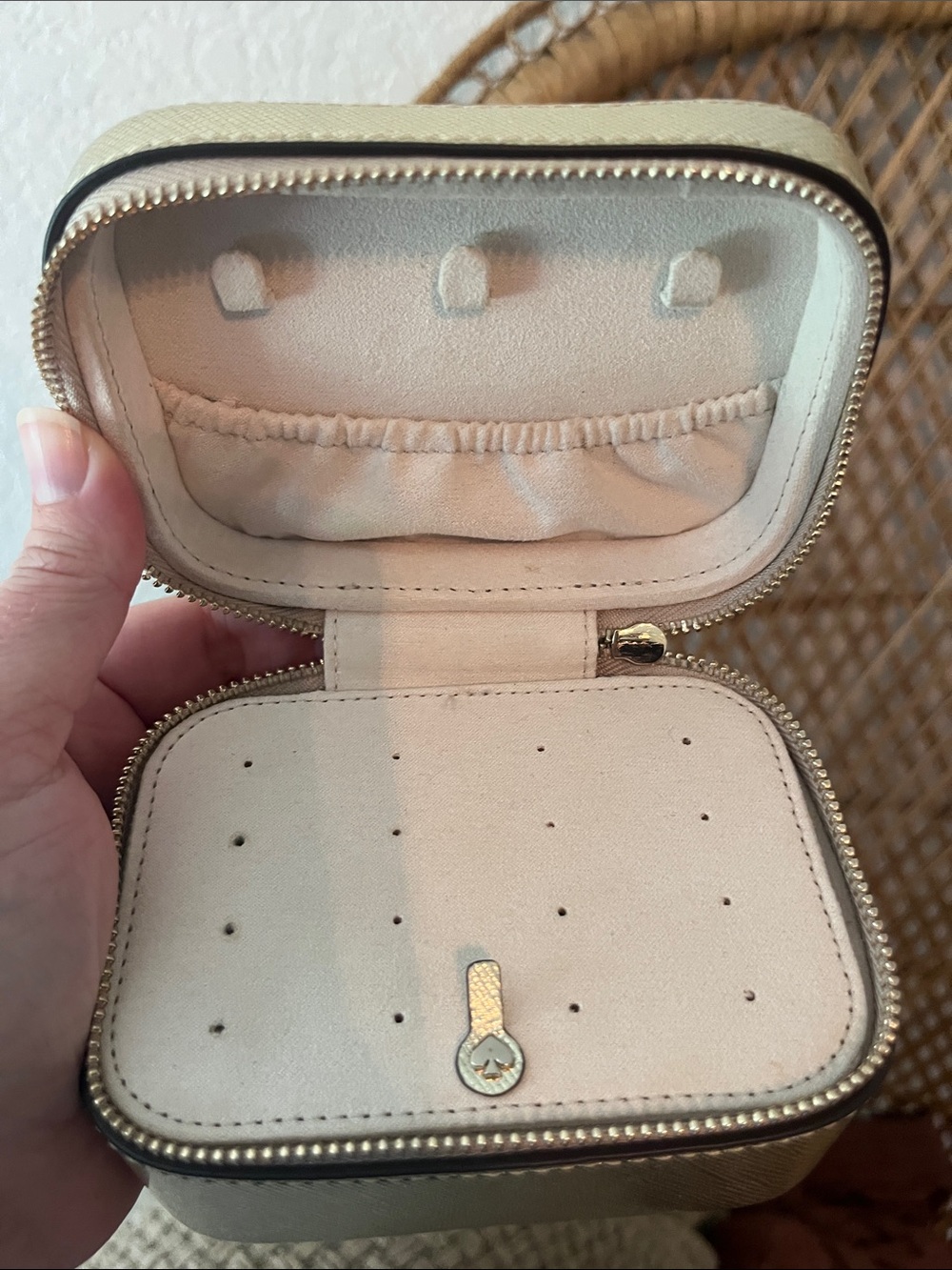 Kate Spade jewelry holder - Picture 3 of 4